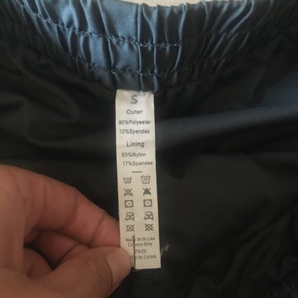 Halara Mid Rise Running Shorts - Picture 2 of 3